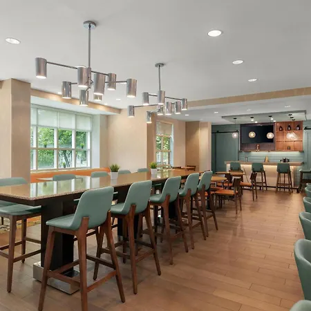 Hampton Inn By Hilton Calgary Airport North-3